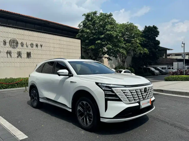 Changan CS75 Plus — Фото автомобиля 3