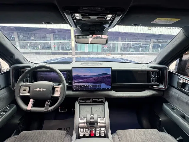 BYD FangChengBao Leopard 5 — Фото автомобиля 11