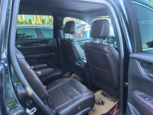 Cadillac XT6 — Фото автомобиля 8