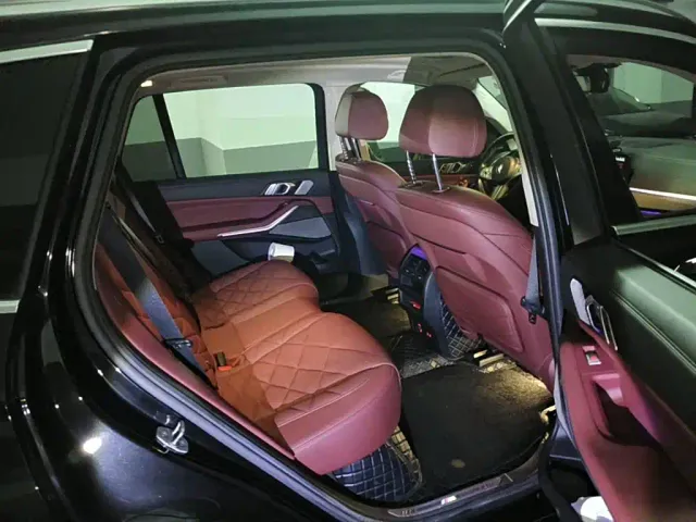 BMW X5 — Фото автомобиля 11