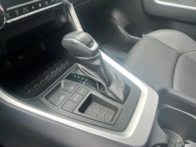 Toyota Wildlander — Фото автомобиля 11