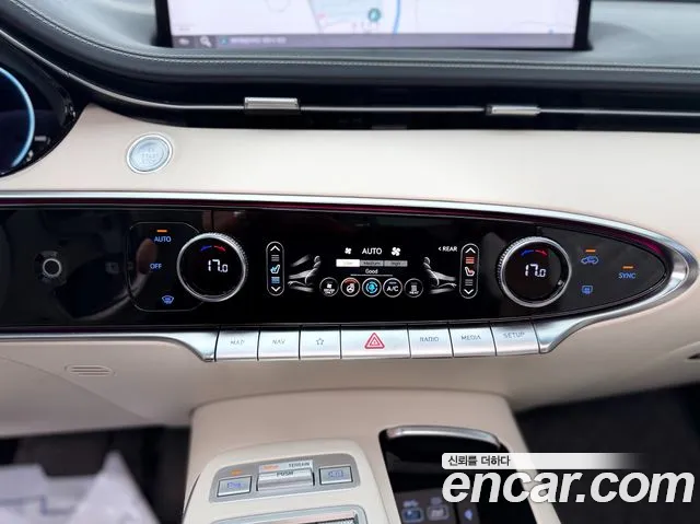 Genesis GV70 Electrified GV70 — Фото автомобиля 14