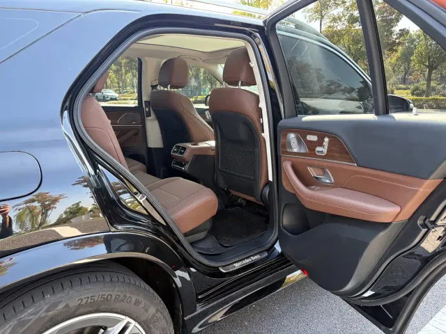 Mercedes-Benz GLE-Class — Фото автомобиля 13