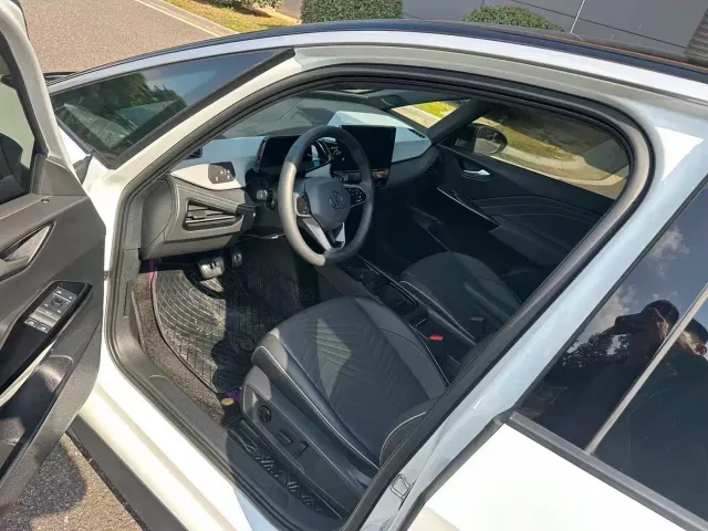 Volkswagen ID.3 — Фото автомобиля 15