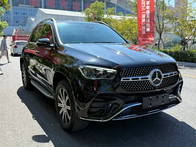 Mercedes-Benz GLE-Class — Фото автомобиля 3