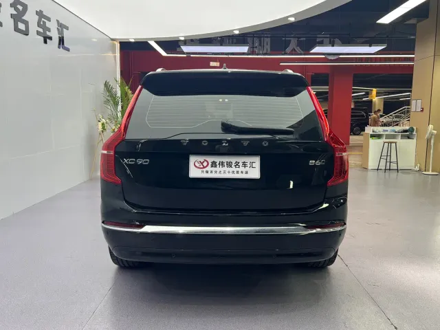 Volvo XC90 — Фото автомобиля 16