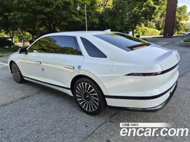 Hyundai Grandeur GN7 — Фото автомобиля 3