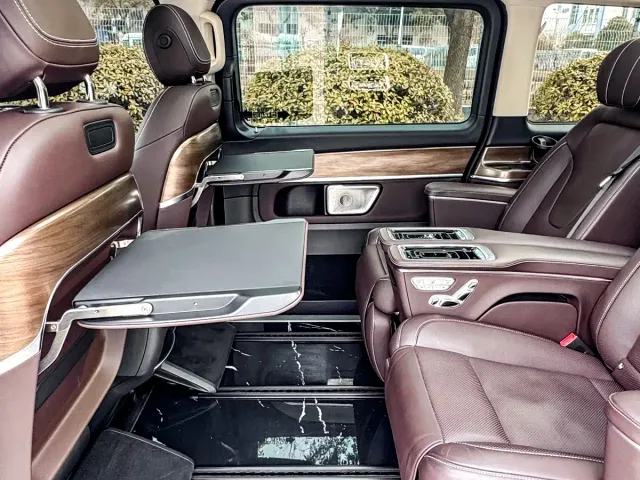 Mercedes-Benz V-Class — Фото автомобиля 11