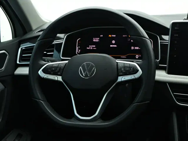 Volkswagen Tiguan L — Фото автомобиля 15