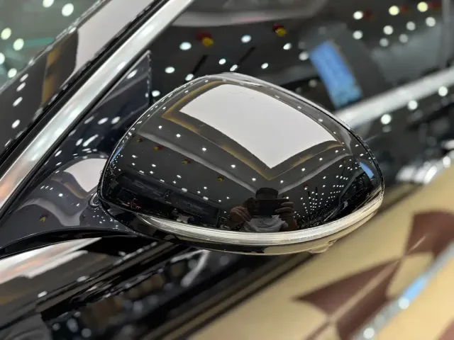 Mercedes-Benz S-Class — Фото автомобиля 23