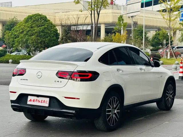 Mercedes-Benz GLC Coupe — Фото автомобиля 4