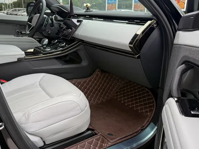 Land Rover Range Rover Sport — Фото автомобиля 9