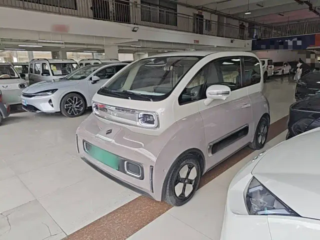 Фотография автомобиля — Baojun KiWi EV