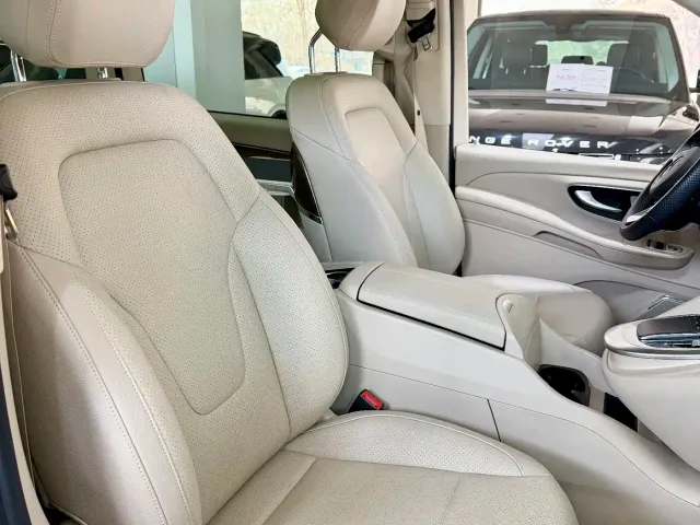 Mercedes-Benz V-Class — Фото автомобиля 9