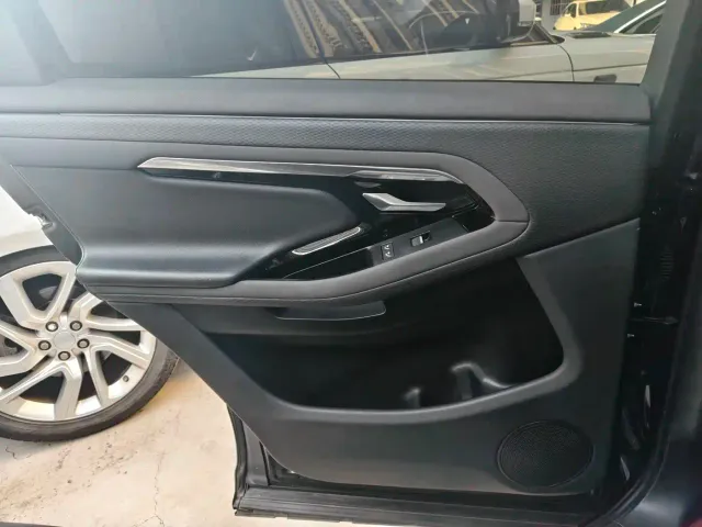Land Rover Range Rover Evoque — Фото автомобиля 21