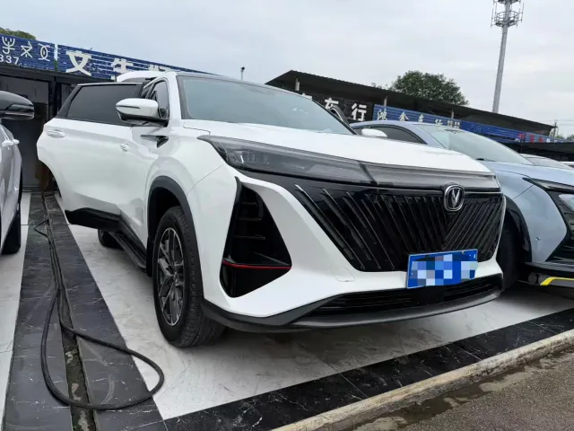 Changan CS75 Plus — Фото автомобиля 3