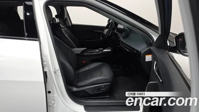 Kia EV6 — Фото автомобиля 25