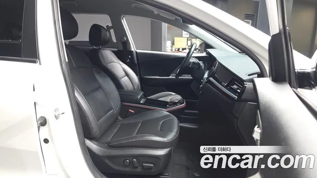 Kia Niro Niro Plus Air — Фото автомобиля 11