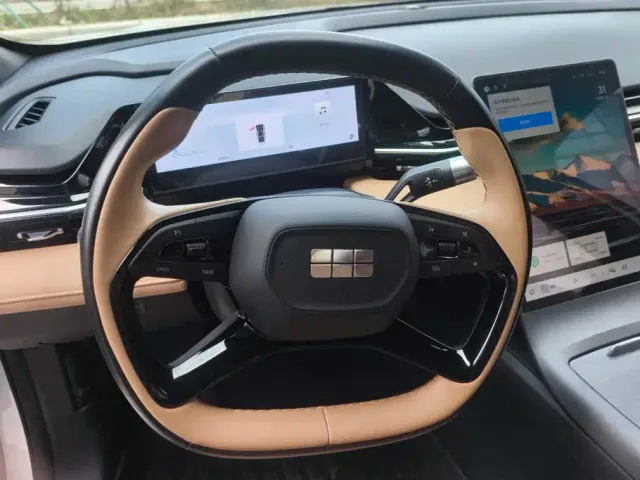 Geely Galaxy L6 — Фото автомобиля 15
