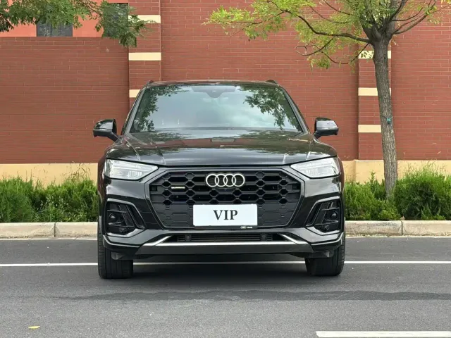 Audi Q5L — Фото автомобиля 2