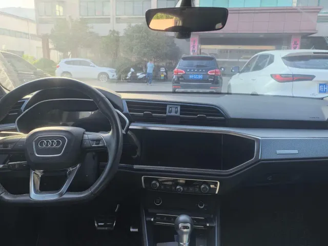 Audi Q3 — Фото автомобиля 8