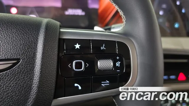Genesis GV70 — Фото автомобиля 22