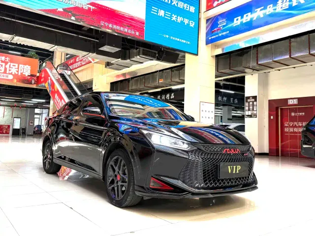 Dongfeng Yixuan — Фото автомобиля 3