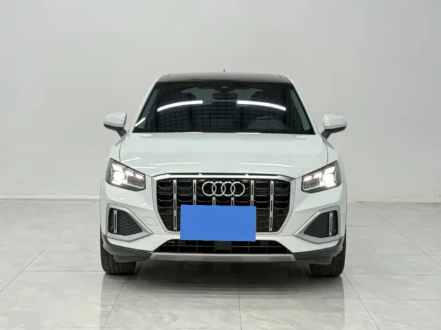 Audi Q2L — Фото автомобиля 5