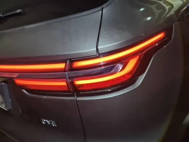 Li Auto ONE — Фото автомобиля 7