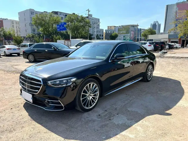 Фотография автомобиля — Mercedes-Benz S-Class