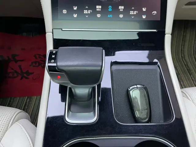Li Auto ONE — Фото автомобиля 26