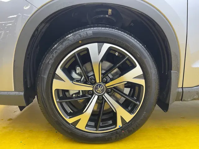 BYD Song Pro — Фото автомобиля 8