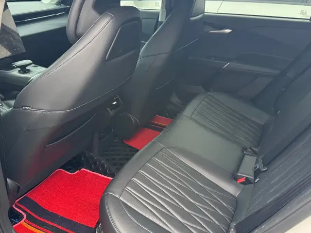 Changan Eado — Фото автомобиля 9