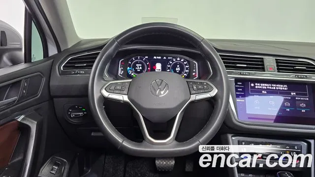 Volkswagen Tiguan — Фото автомобиля 13