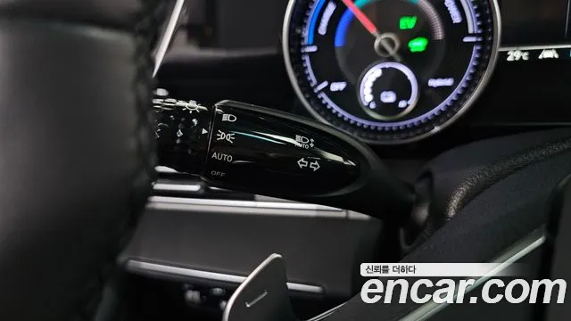 Hyundai Grandeur Premium — Фото автомобиля 21