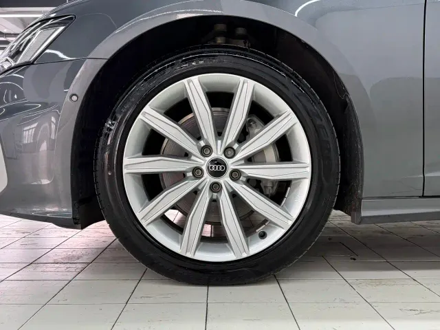 Audi A6L — Фото автомобиля 16