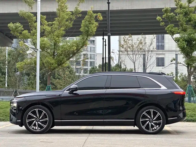 Xpeng G9 — Фото автомобиля 12