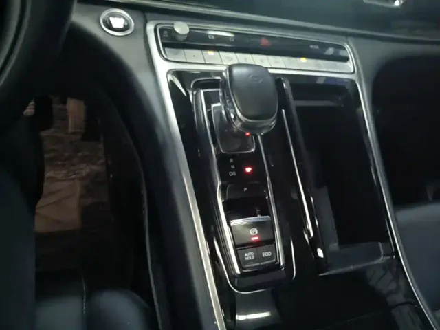 GAC Trumpchi M8 — Фото автомобиля 13