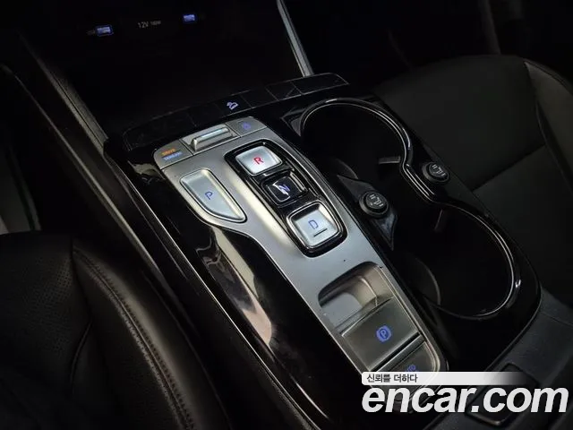 Hyundai Tucson NX4 — Фото автомобиля 8