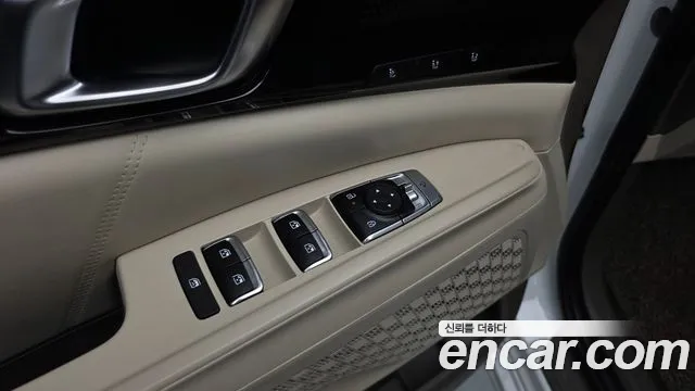 Kia Carnival Generation 4 — Фото автомобиля 30