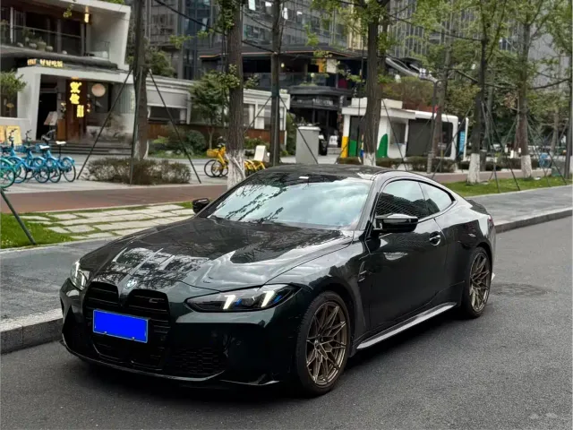 Фотография автомобиля — BMW M4