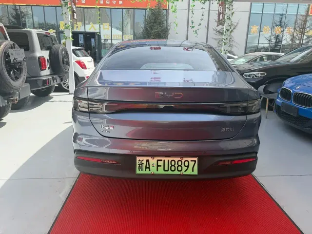 BYD Seal 05 DM-i — Фото автомобиля 7