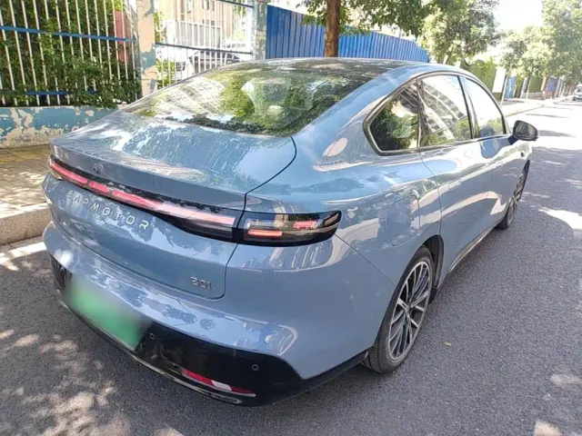 Leapmotor B01 — Фото автомобиля 6