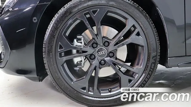 Audi A3 8Y — Фото автомобиля 5