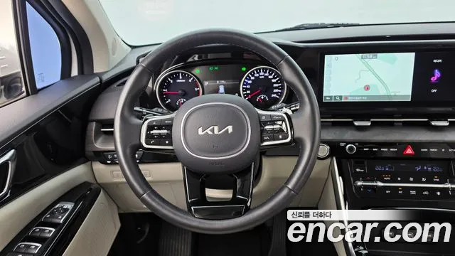 Kia Carnival Generation 4 — Фото автомобиля 14
