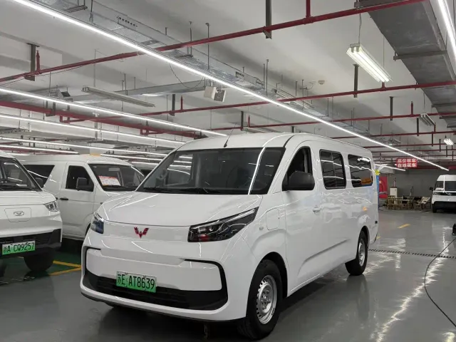 Фотография автомобиля — Wuling Yangguang Pro