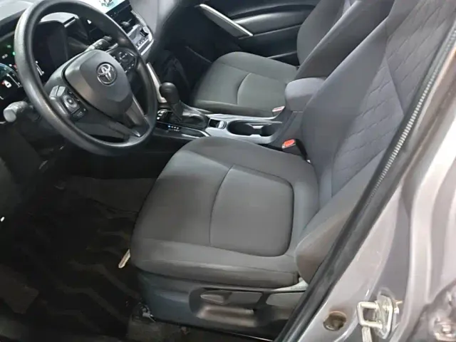 Toyota Corolla Cross — Фото автомобиля 14