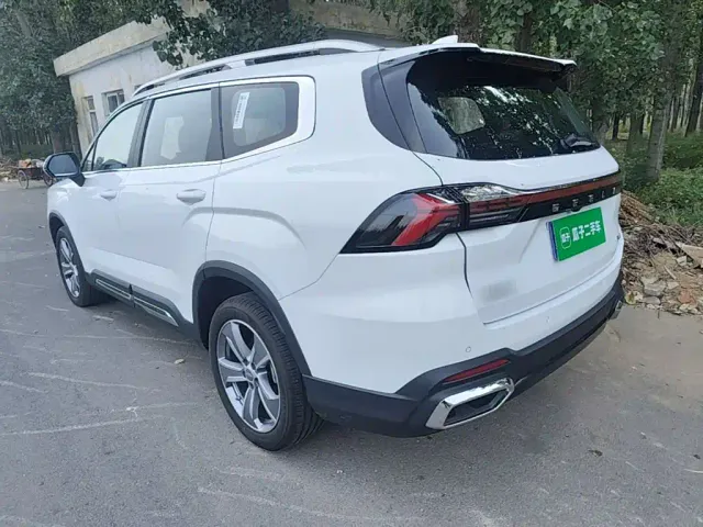 Geely Haoyue L — Фото автомобиля 4