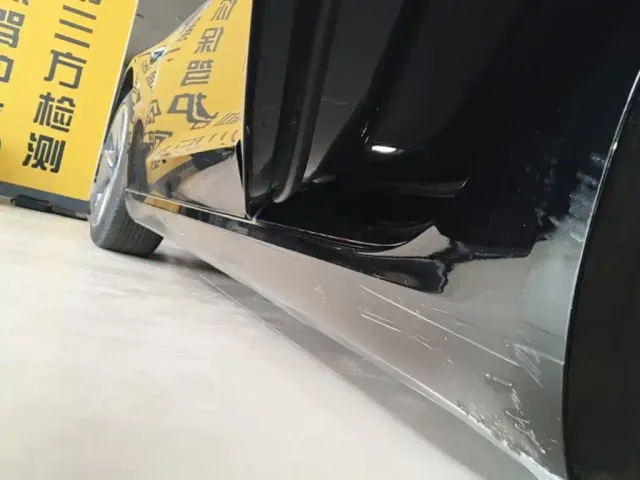 Tesla Model 3 — Фото автомобиля 21