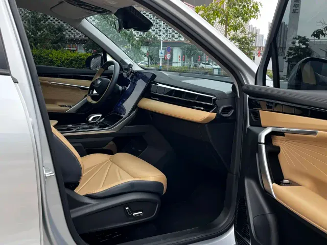 Geely Boyue L — Фото автомобиля 20